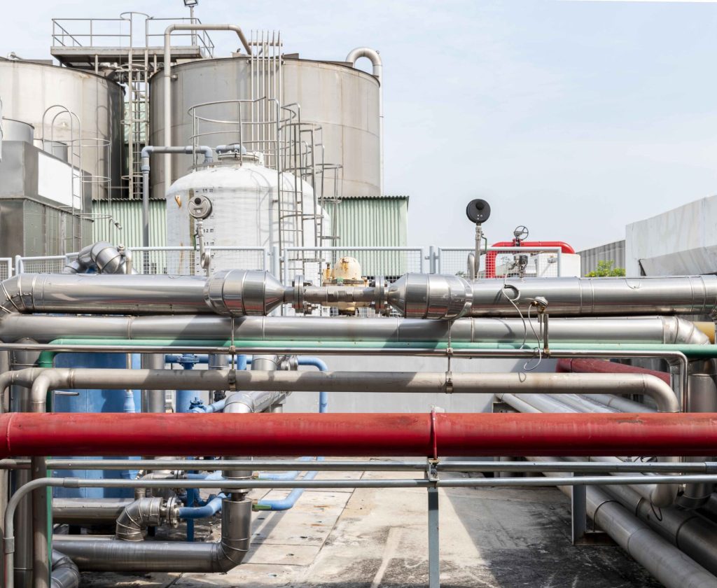 Stainless steel pipelines for industrial plants